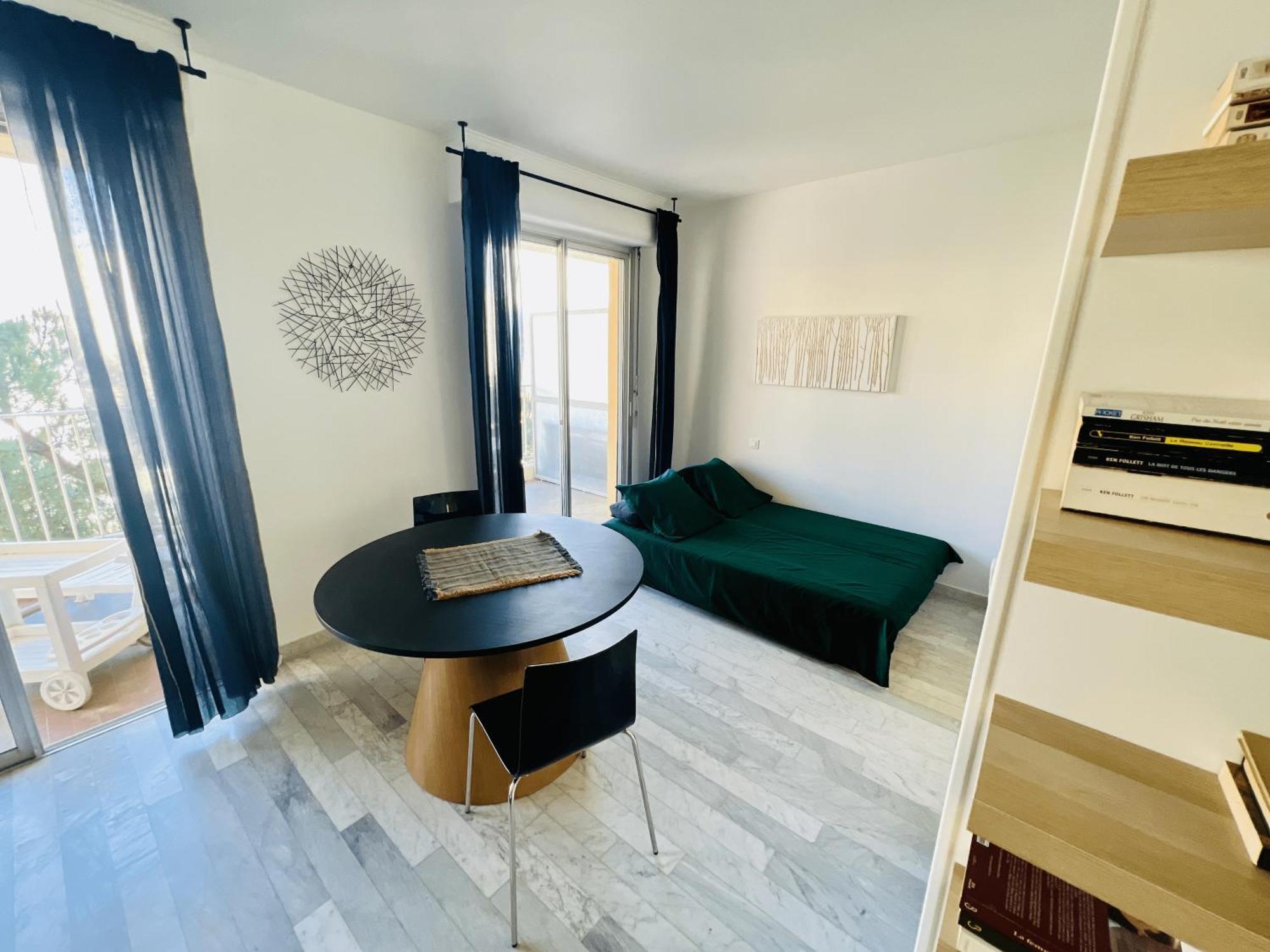 Grand Terrasse Vue Sur Et Parking Apartment *